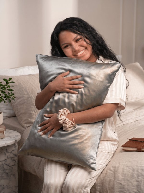 taie d'oreiller satin argenté